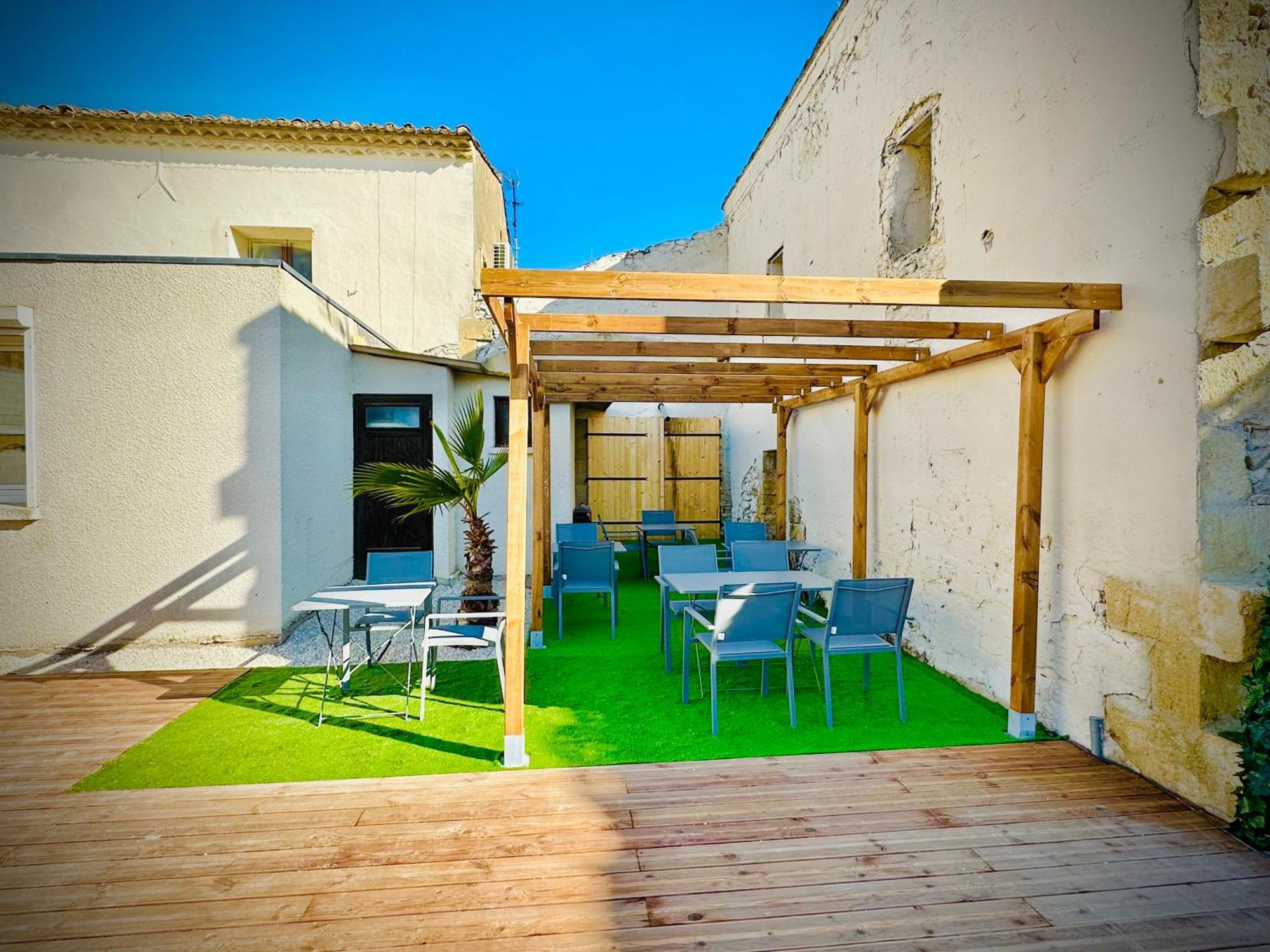 Les Appartements Du Mas - Emeraude Эг-Морт Экстерьер фото